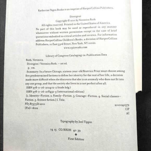 Divergent Trilogy Veronica Roth 1st Ed Hardcover Divergent Insurgent Allegiant - Picture 6 of 6